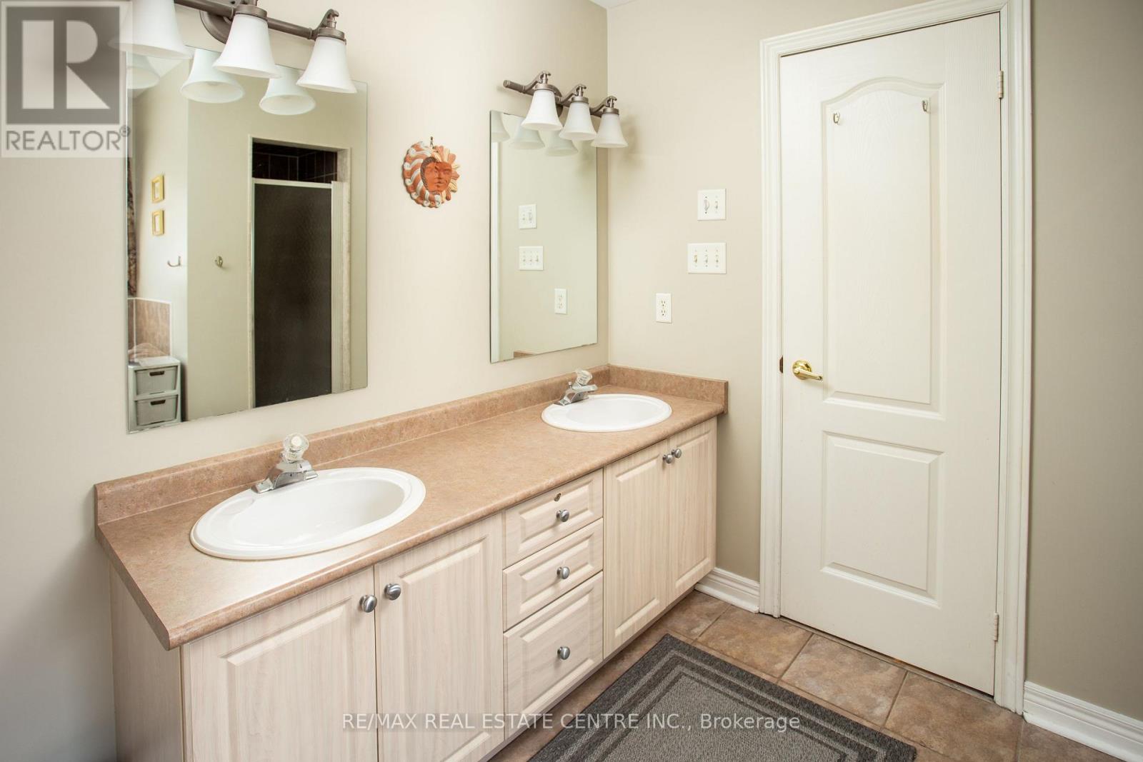 50 Cross Country Boulevard, Caledon, Ontario  L7E 2N6 - Photo 30 - W12836634