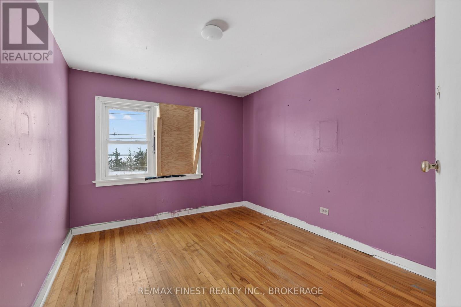 17 London Avenue, Prince Edward County, Ontario  K0K 2T0 - Photo 20 - X12827544