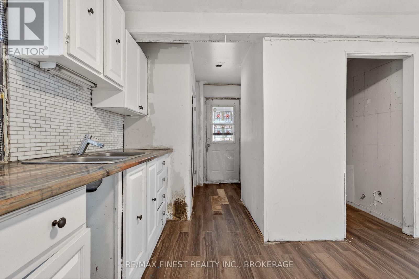 17 London Avenue, Prince Edward County, Ontario  K0K 2T0 - Photo 14 - X12827544