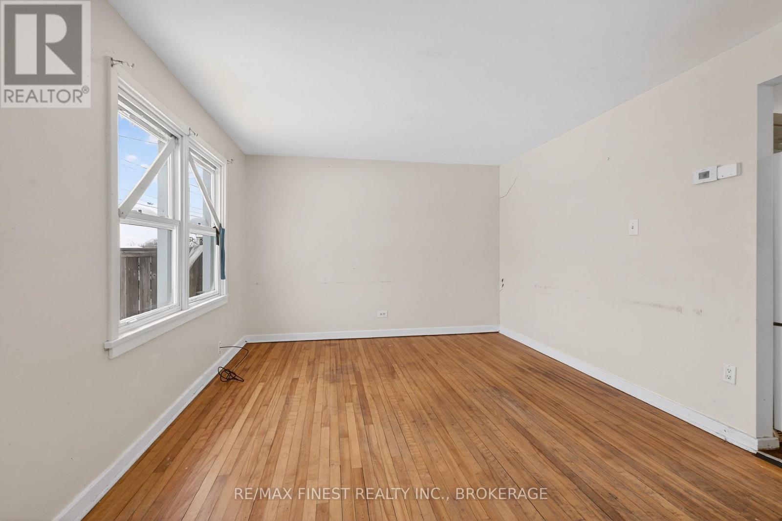 17 London Avenue, Prince Edward County, Ontario  K0K 2T0 - Photo 9 - X12827544