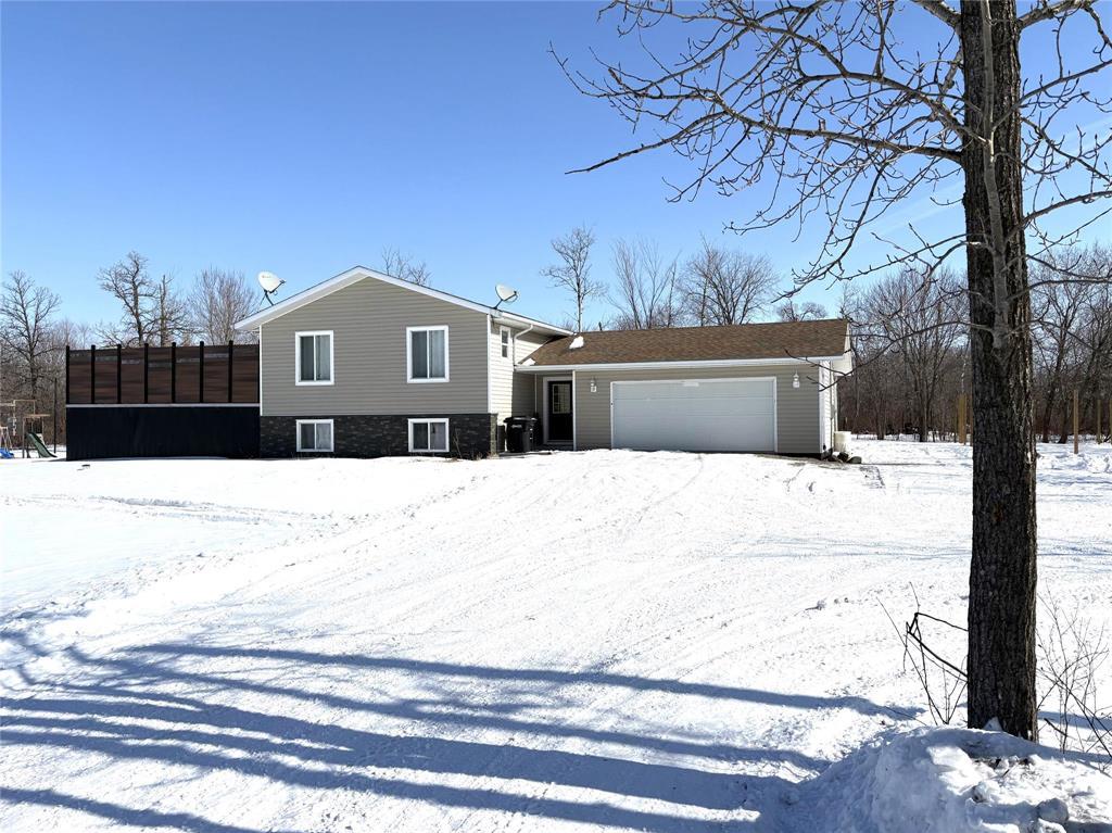 54 Bluebell Road, Mitchell, Manitoba