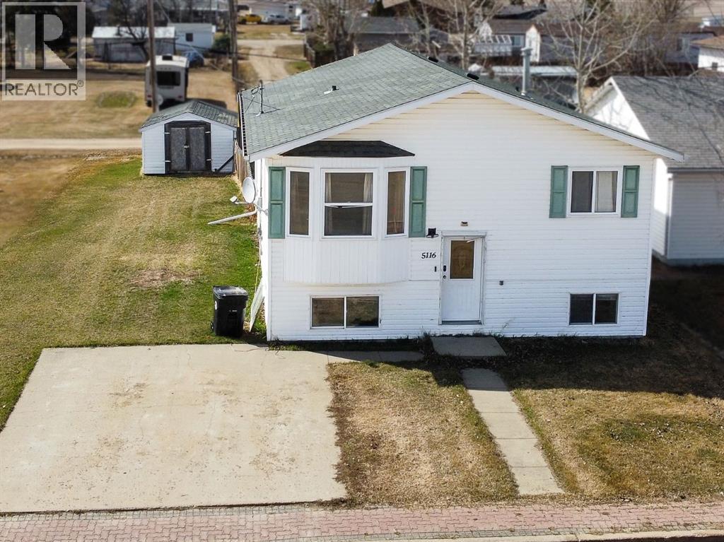 5116 50 Street, Girouxville, Alberta T0H 1S0 - Photo 2 - A2278773