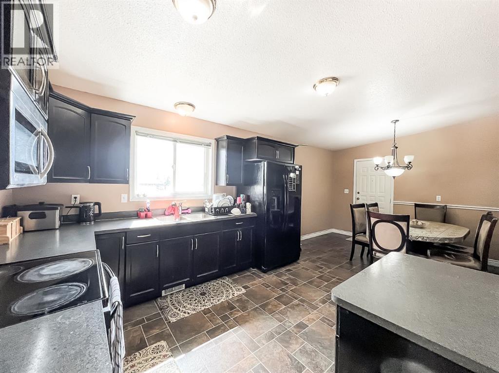 5116 50 Street, Girouxville, Alberta T0H 1S0 - Photo 6 - A2278773