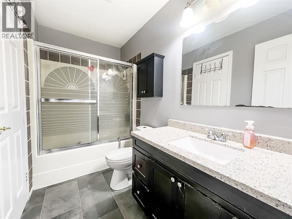 5116 50 Street, Girouxville, Alberta T0H 1S0 - Photo 13 - A2278773