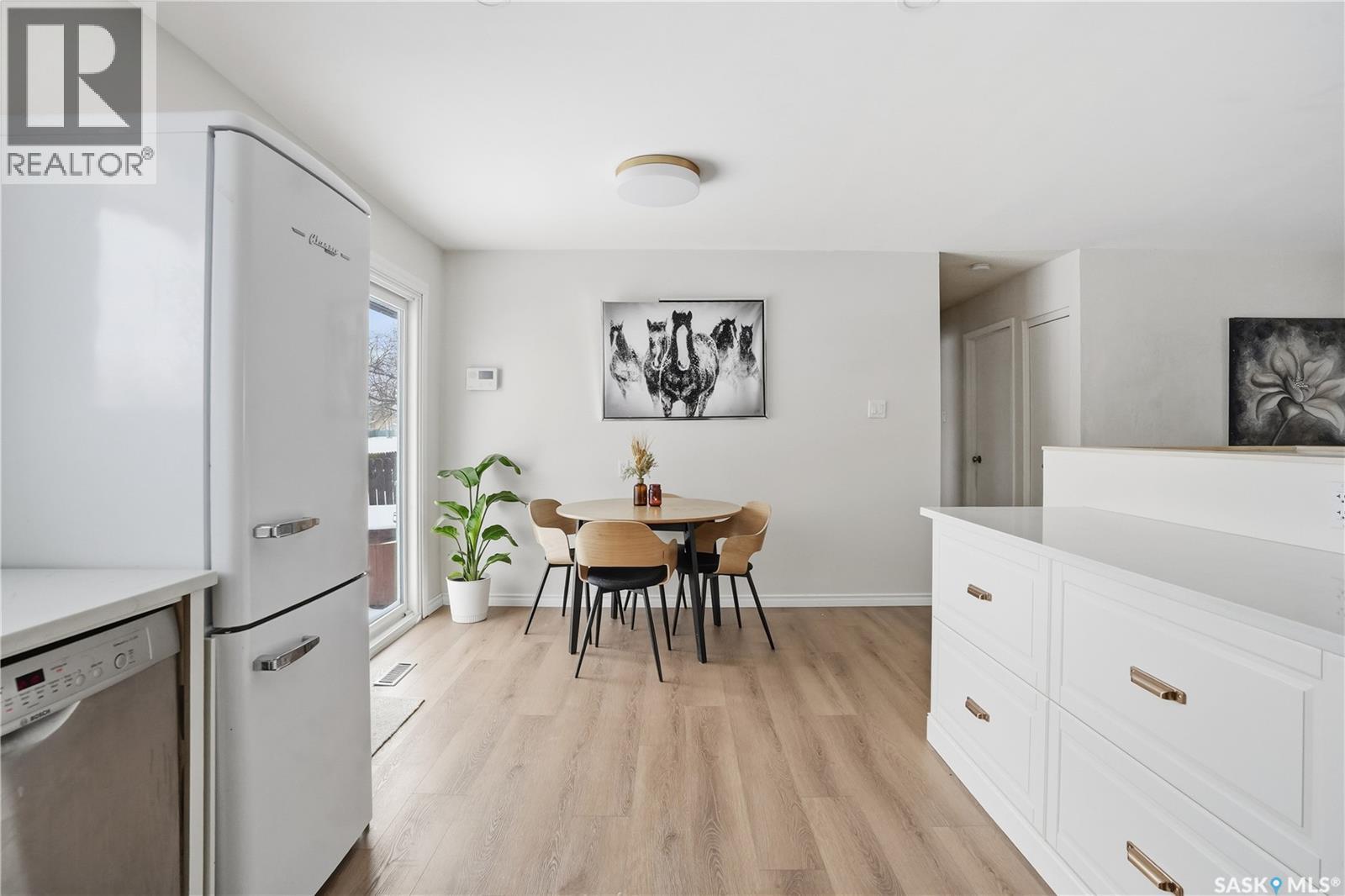 78 Aitken Crescent, Regina, Saskatchewan S4R 5W7 - Photo 10 - SK027844