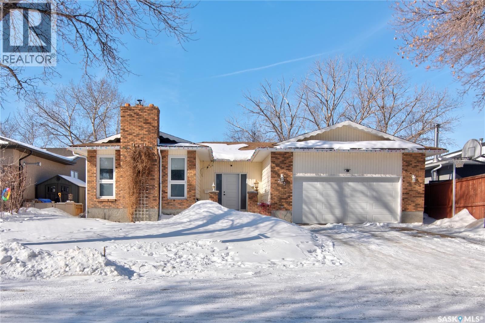 263 Williston Drive, Regina, Saskatchewan  S4X 2C5 - Photo 1 - SK029243