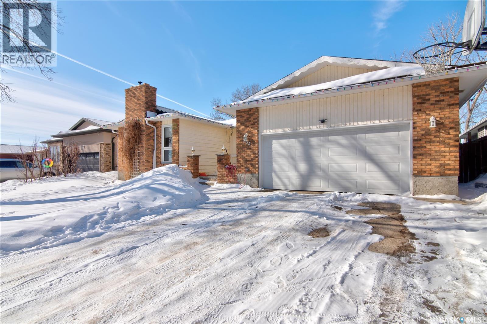 263 Williston Drive, Regina, Saskatchewan  S4X 2C5 - Photo 3 - SK029243