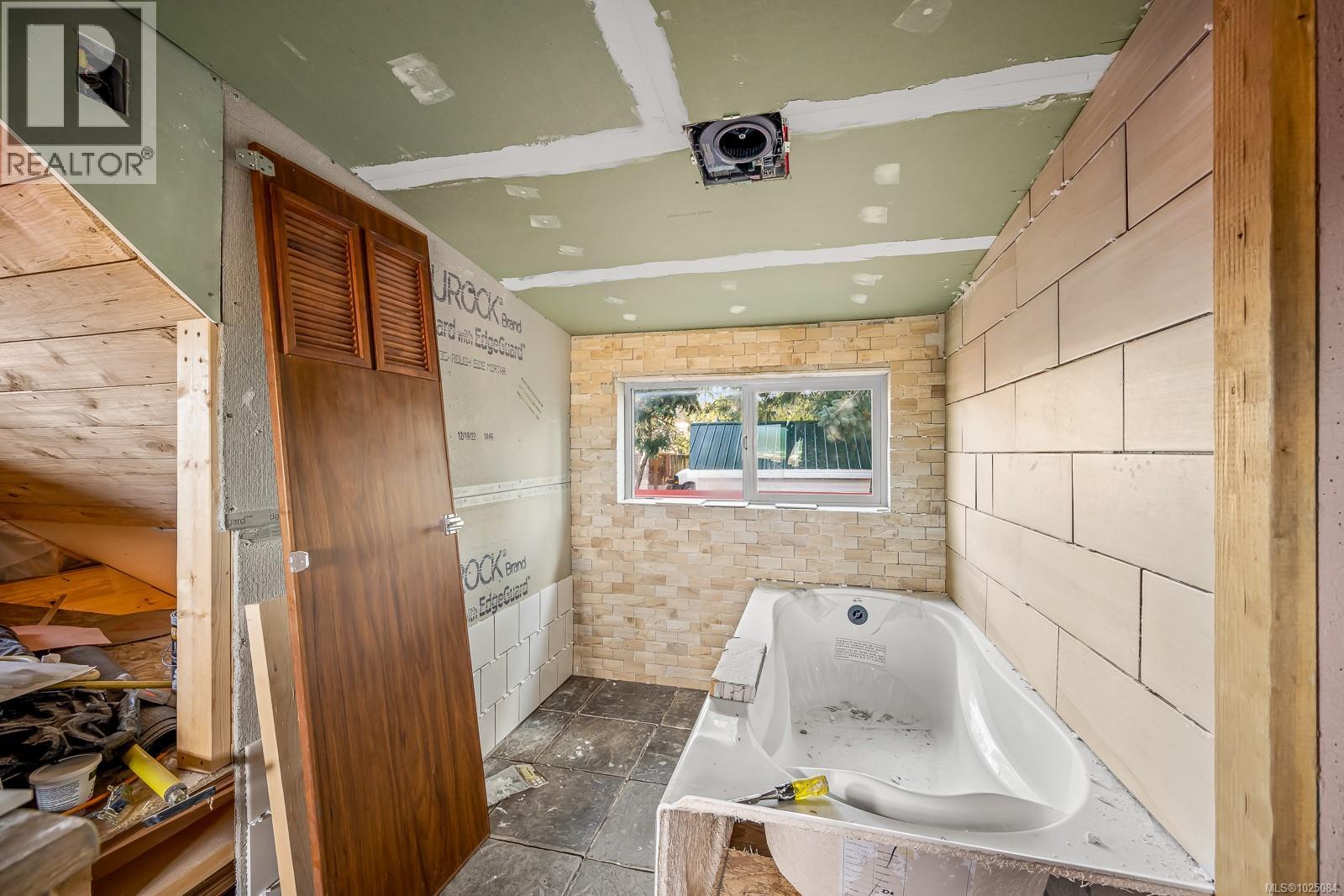 951 Dogwood St, Campbell River, British Columbia  V9W 2Z2 - Photo 49 - 1025084