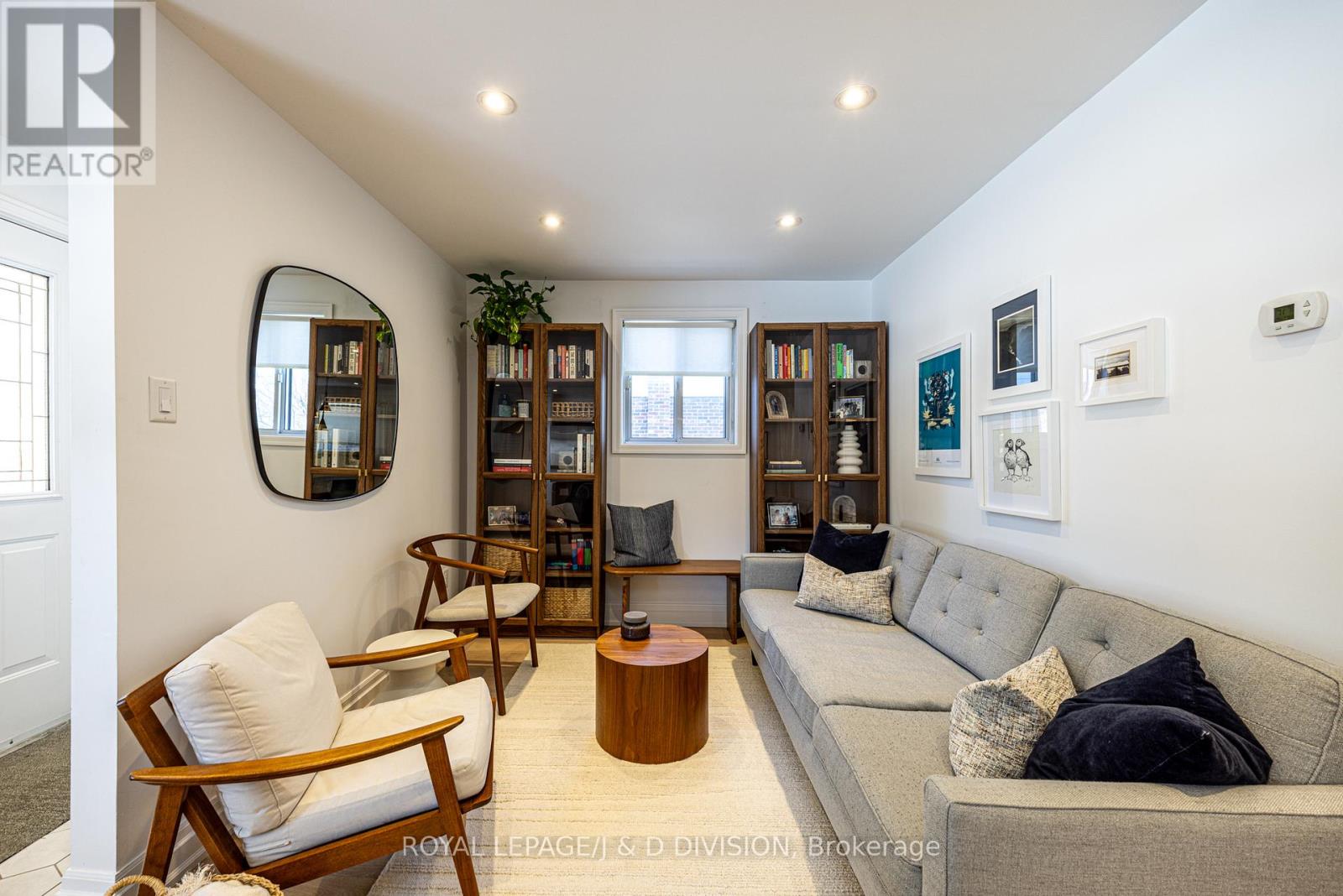 27 Noranda Drive, Toronto, Ontario  M6M 2X8 - Photo 25 - W12840924