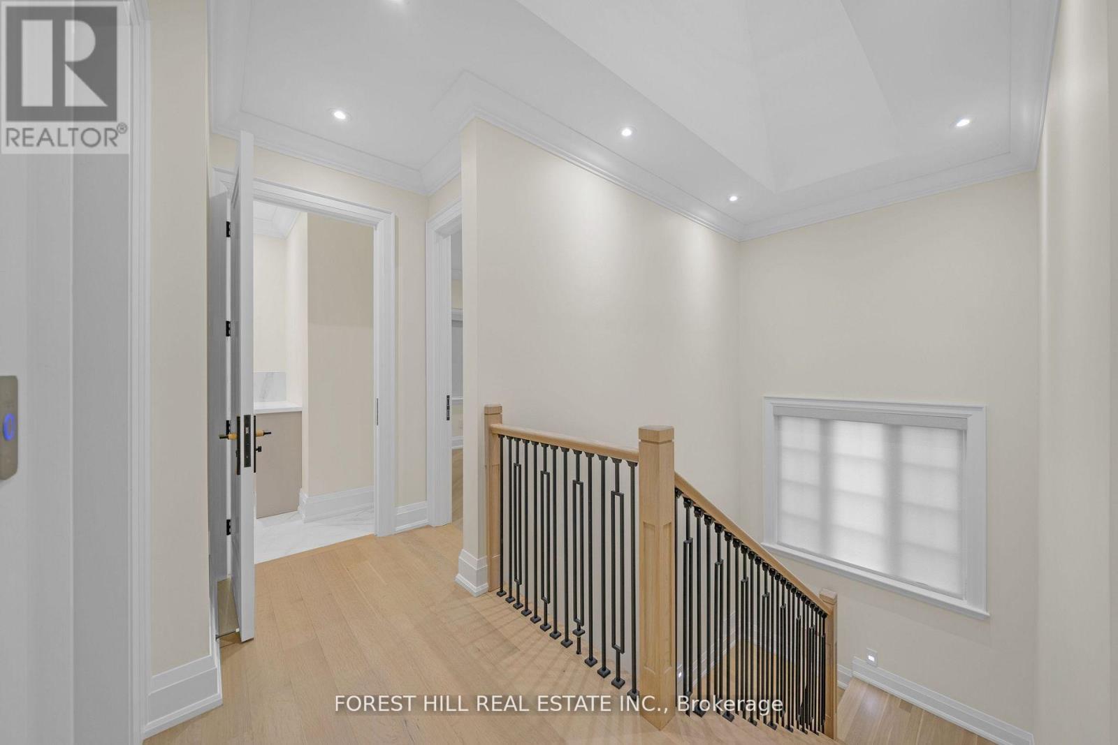 132 Lothian Avenue, Toronto, Ontario  M8Z 4L4 - Photo 19 - W12840928