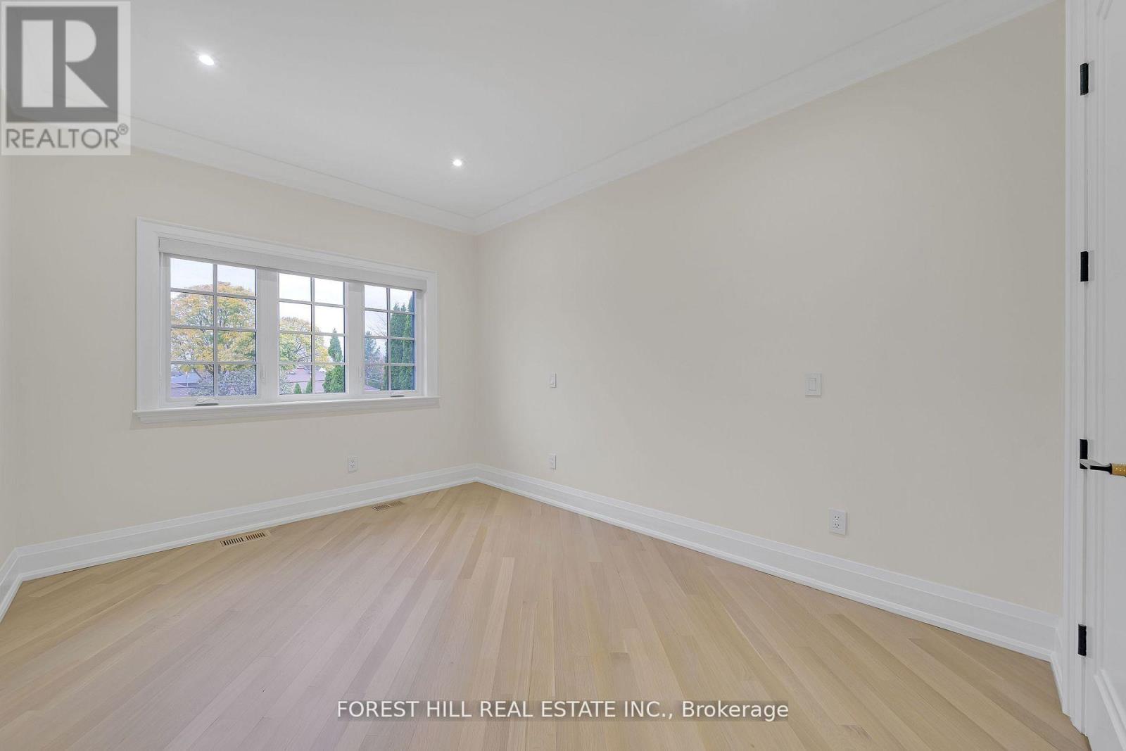 132 Lothian Avenue, Toronto, Ontario  M8Z 4L4 - Photo 26 - W12840928