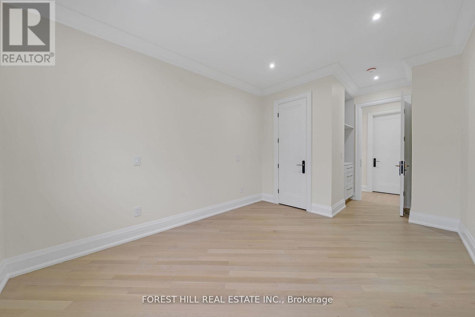 132 Lothian Avenue, Toronto, Ontario  M8Z 4L4 - Photo 27 - W12840928