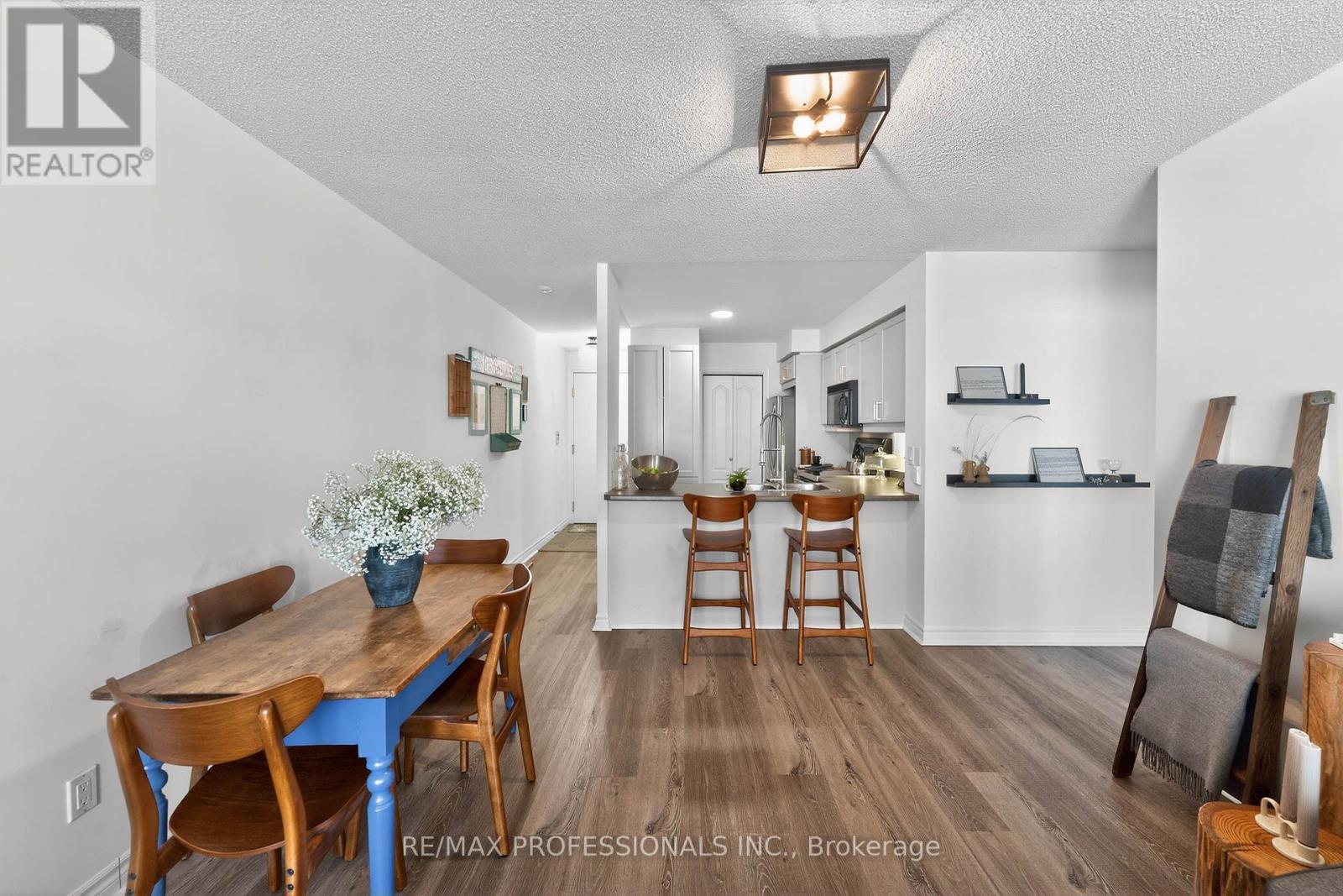 812 - 2111 Lakeshore Boulevard W, Toronto, Ontario  M8V 4B2 - Photo 12 - W12840942