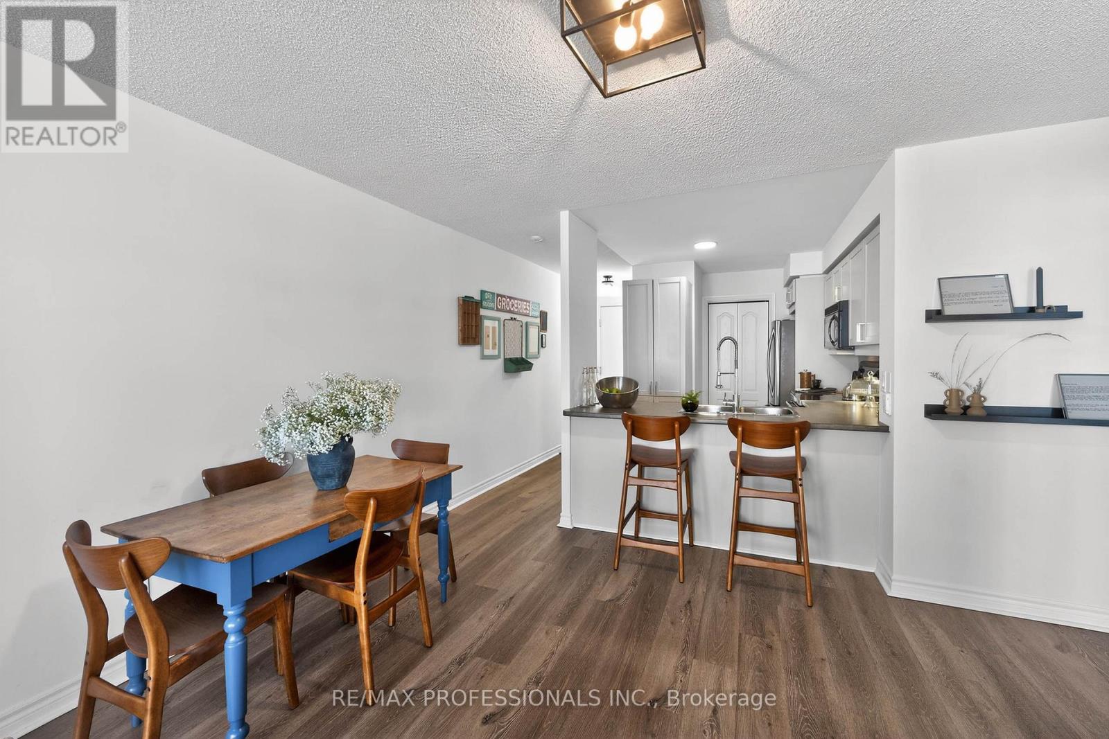 812 - 2111 Lakeshore Boulevard W, Toronto, Ontario  M8V 4B2 - Photo 13 - W12840942