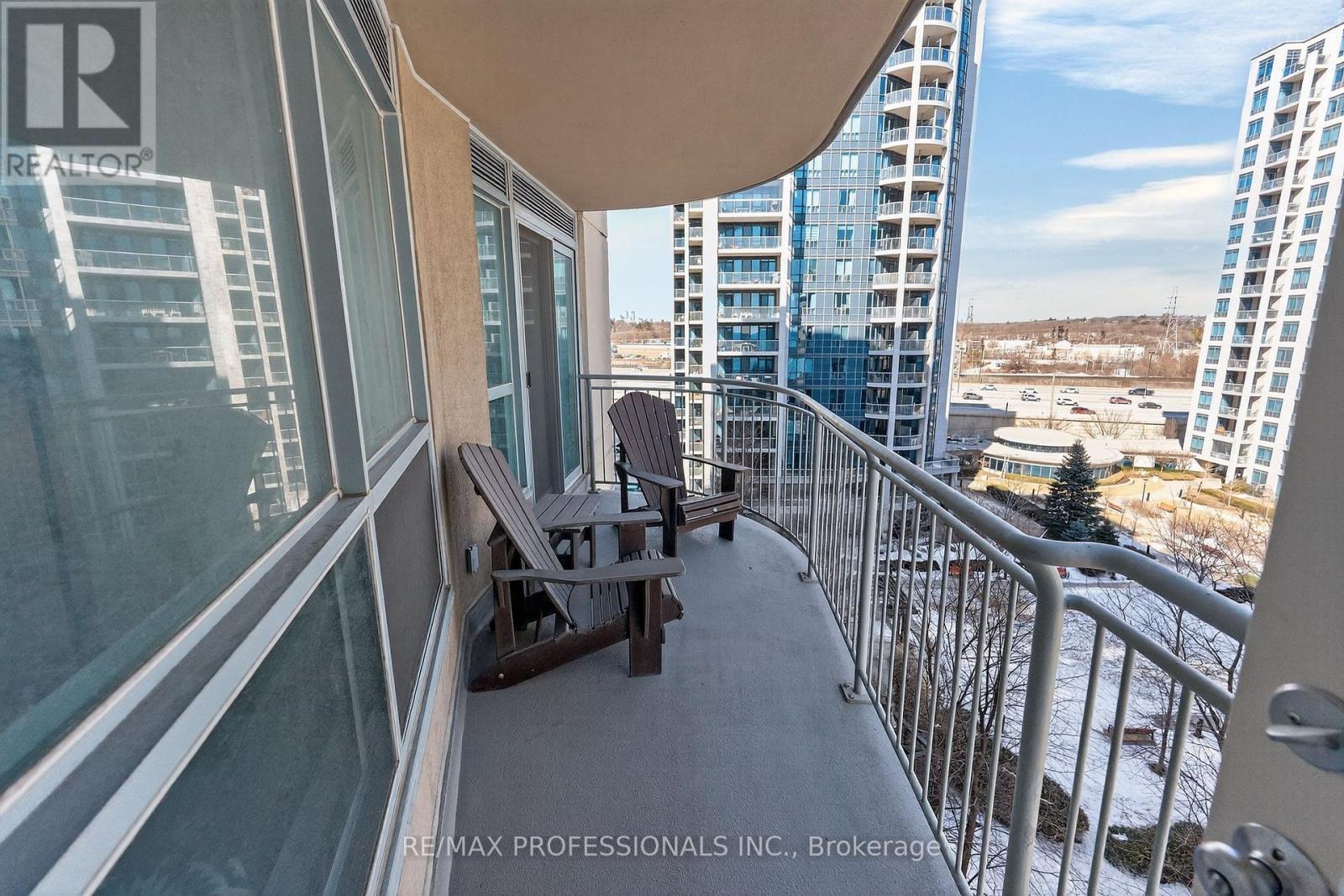 812 - 2111 Lakeshore Boulevard W, Toronto, Ontario  M8V 4B2 - Photo 30 - W12840942