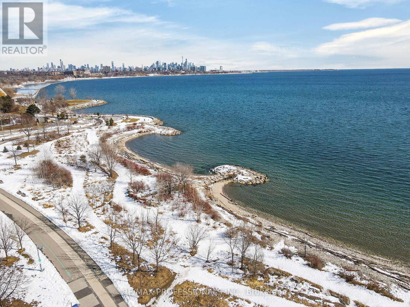 812 - 2111 Lakeshore Boulevard W, Toronto, Ontario  M8V 4B2 - Photo 33 - W12840942