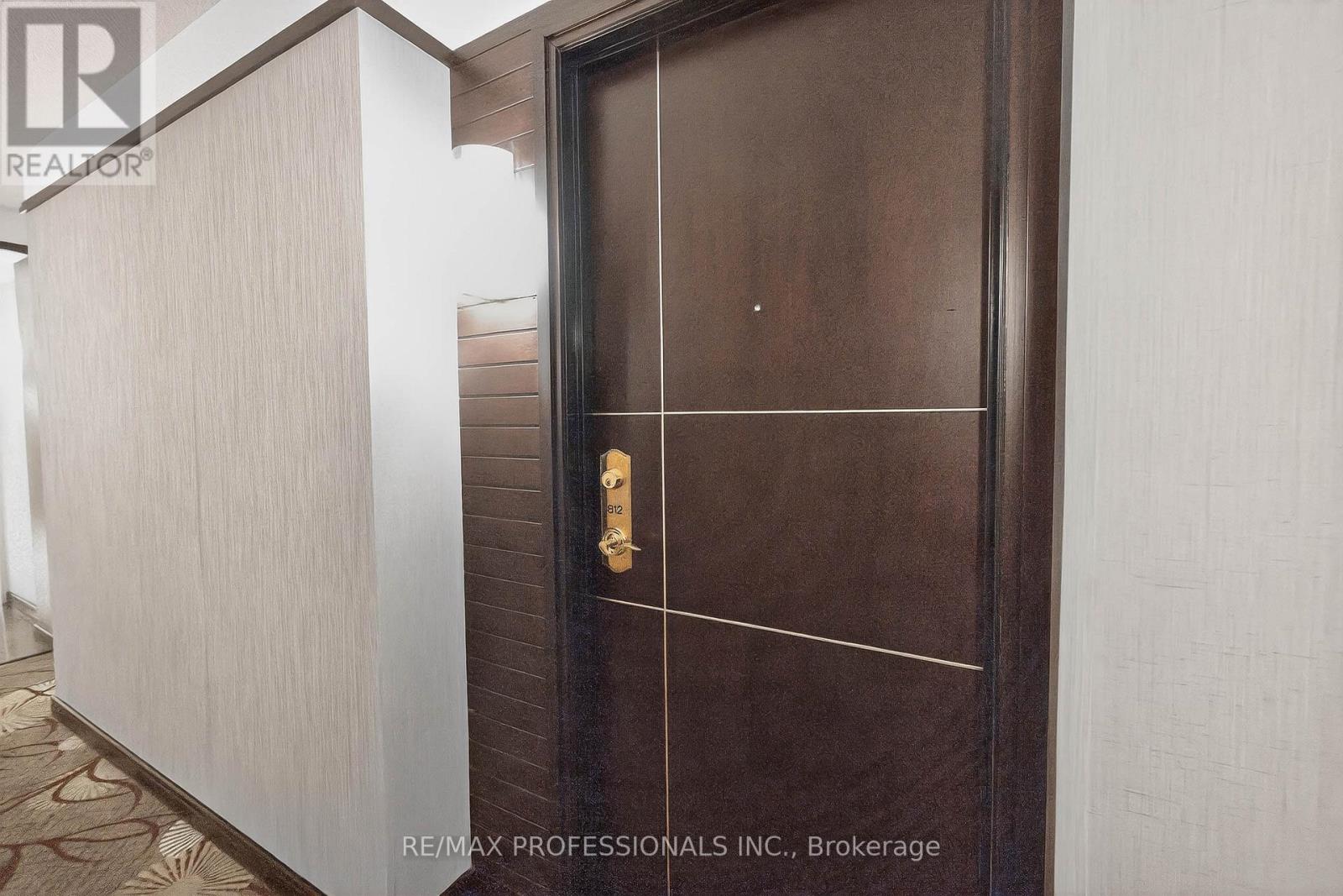 812 - 2111 Lakeshore Boulevard W, Toronto, Ontario  M8V 4B2 - Photo 6 - W12840942