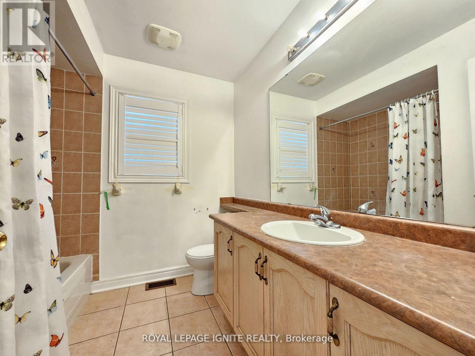 6 Trevino Crescent, Brampton, Ontario  L6P 1M1 - Photo 12 - W12840966