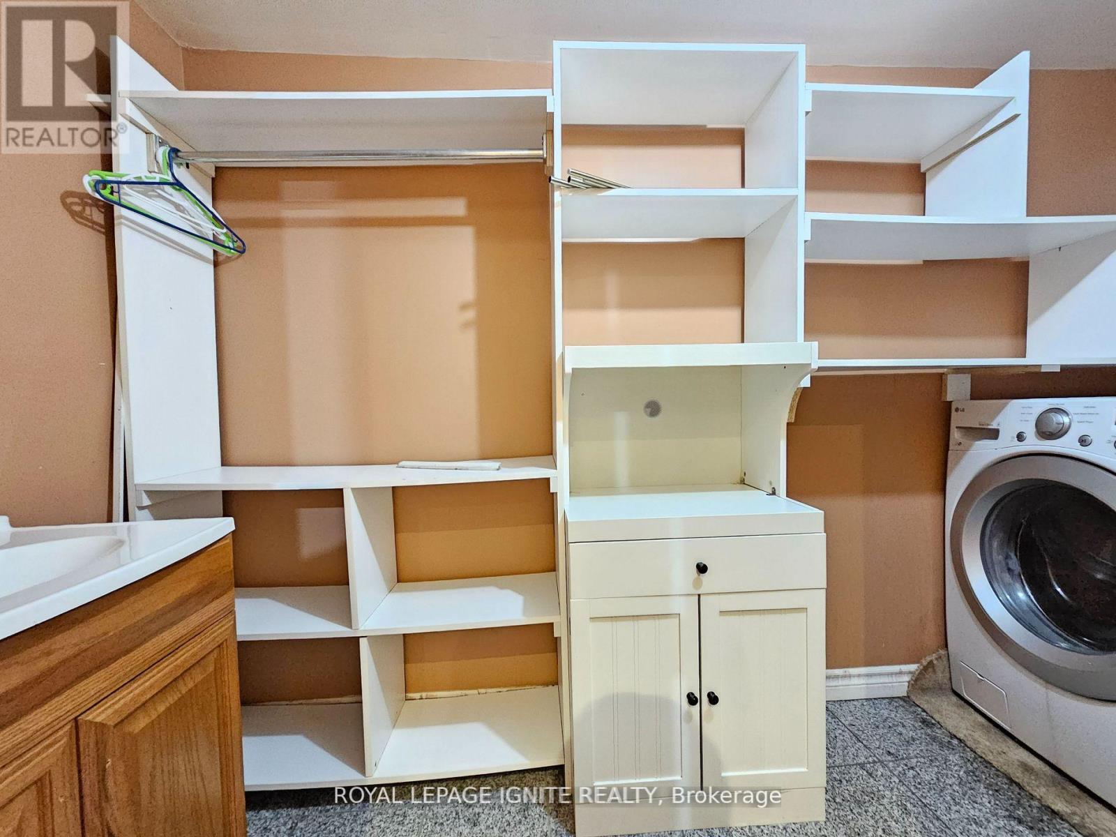 6 Trevino Crescent, Brampton, Ontario  L6P 1M1 - Photo 18 - W12840966