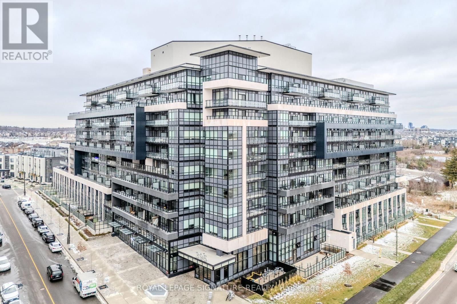 233 - 395 Dundas Street W, Oakville, Ontario  L6M 5R8 - Photo 1 - W12840974