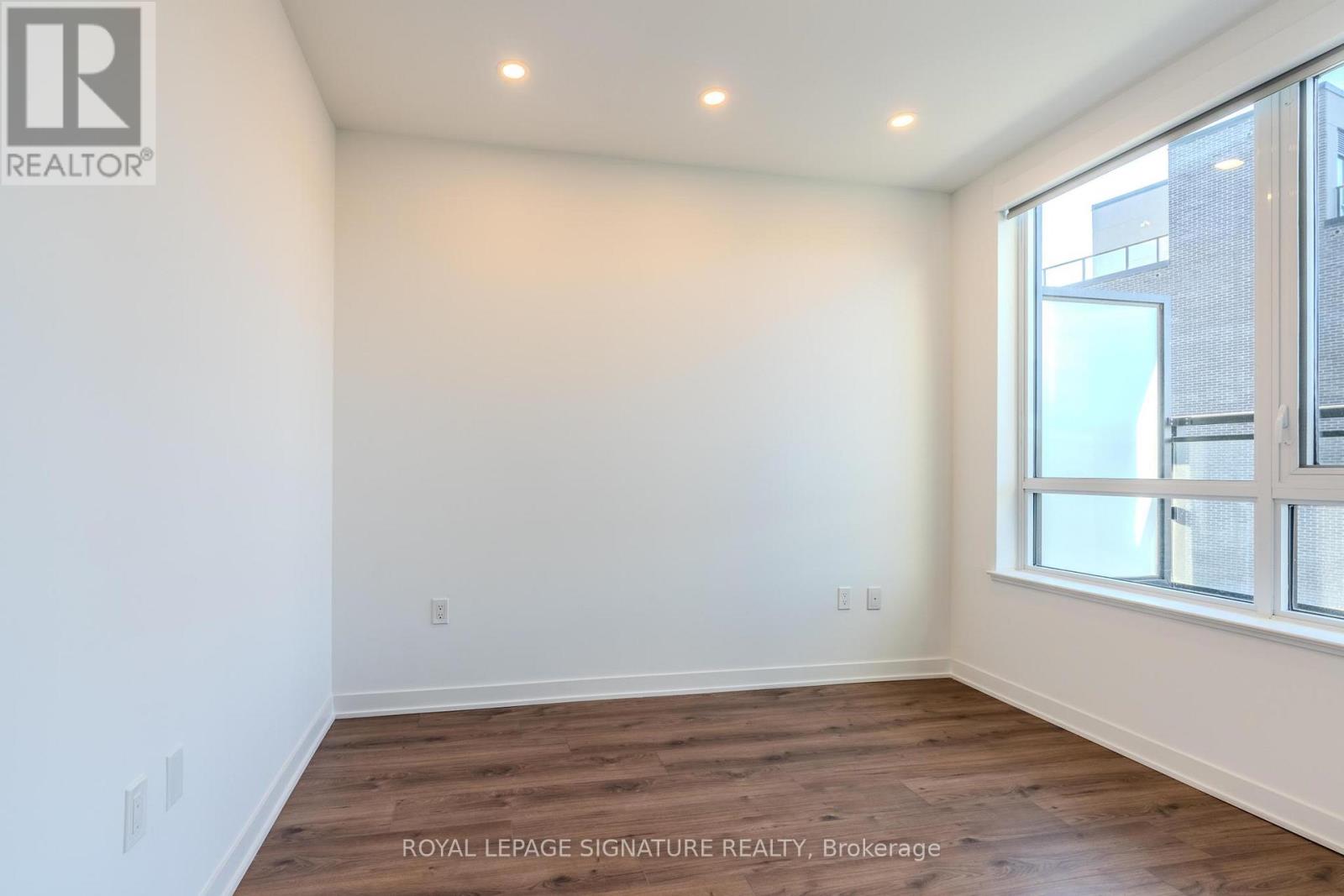 233 - 395 Dundas Street W, Oakville, Ontario  L6M 5R8 - Photo 11 - W12840974