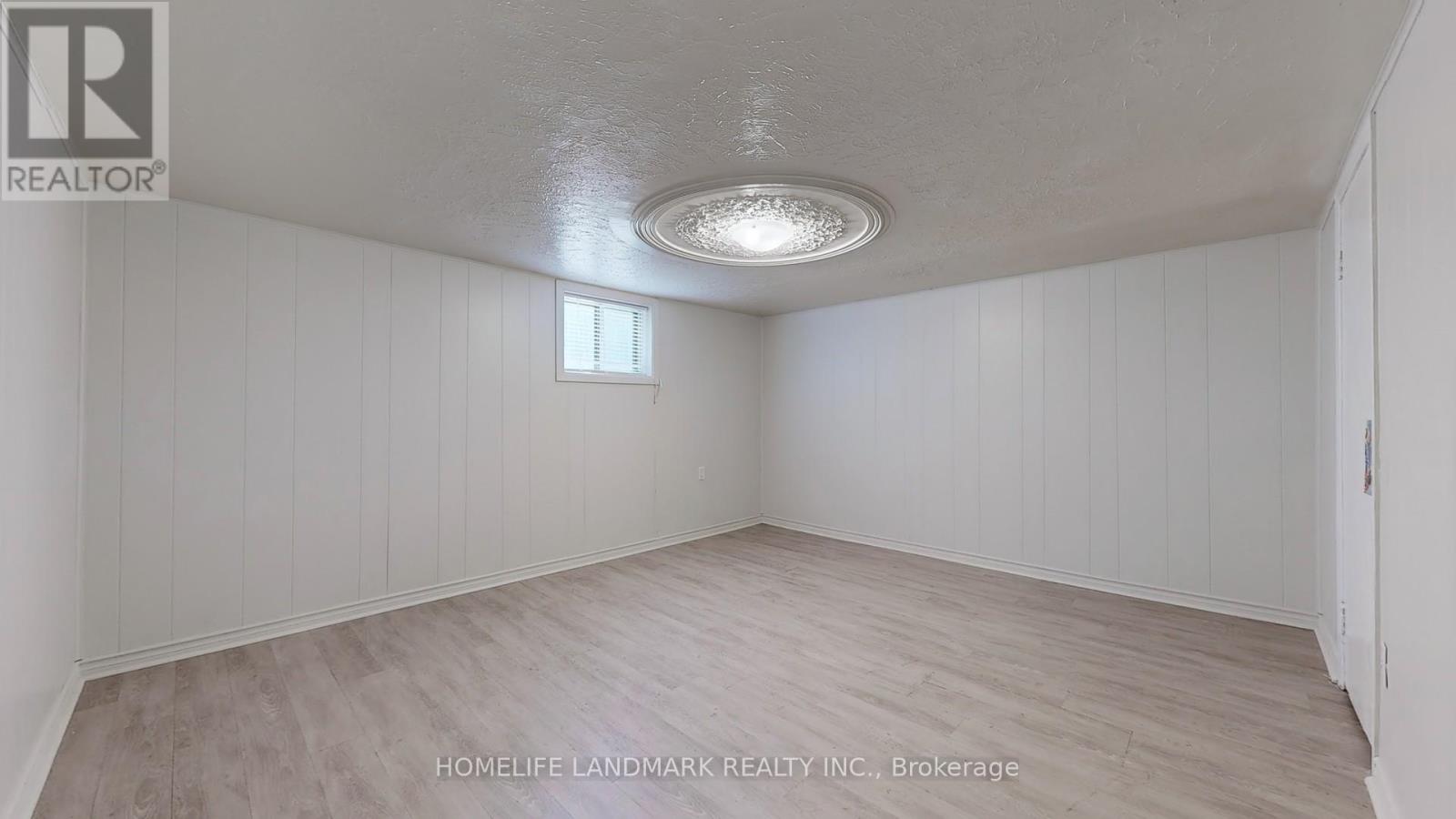 219 Southview Road, Oakville, Ontario  L6K 2P2 - Photo 12 - W12841000