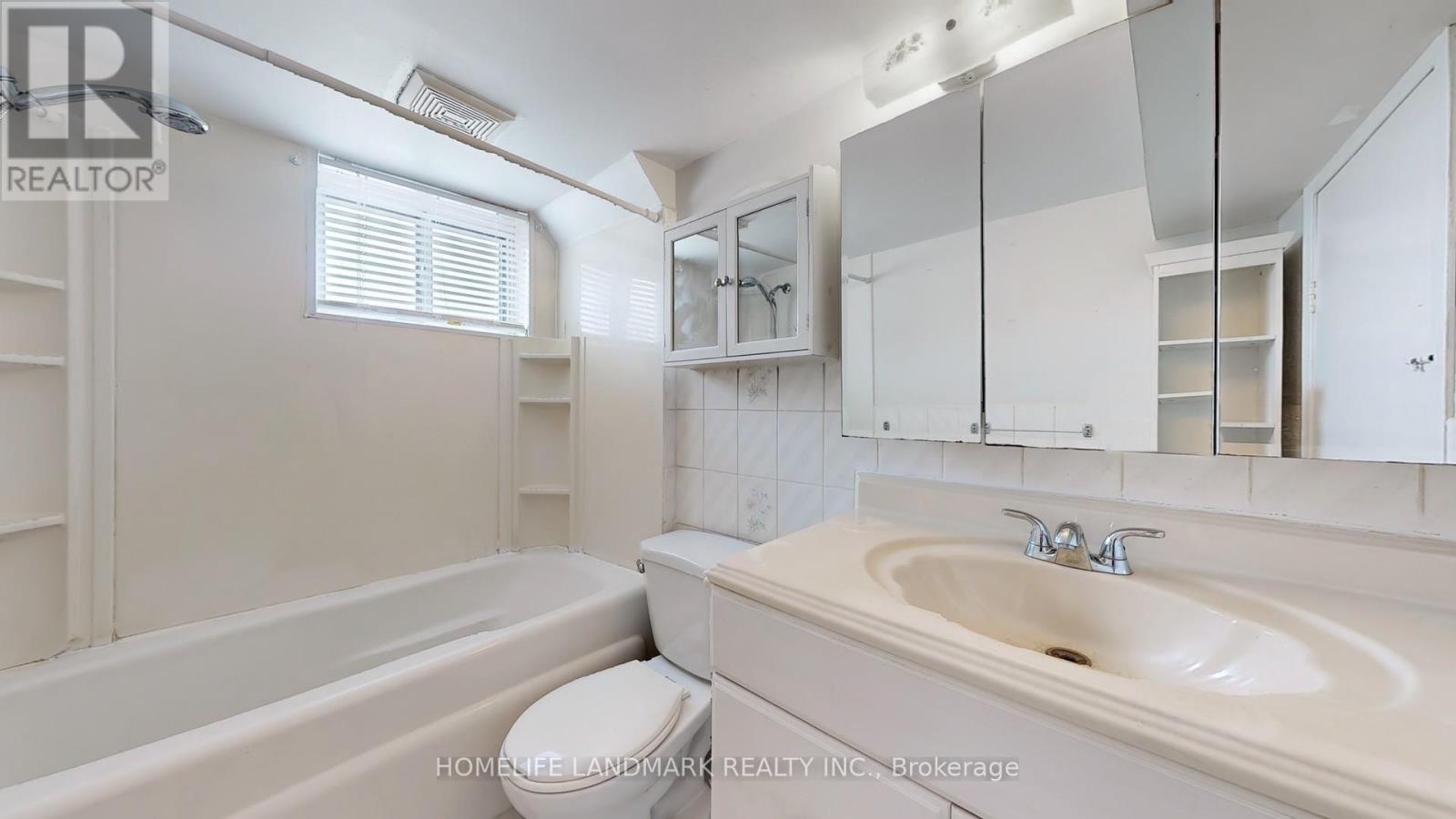 219 Southview Road, Oakville, Ontario  L6K 2P2 - Photo 14 - W12841000