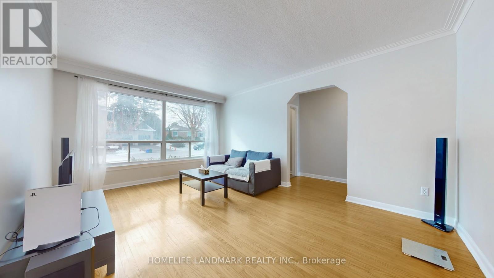 219 Southview Road, Oakville, Ontario  L6K 2P2 - Photo 2 - W12841000