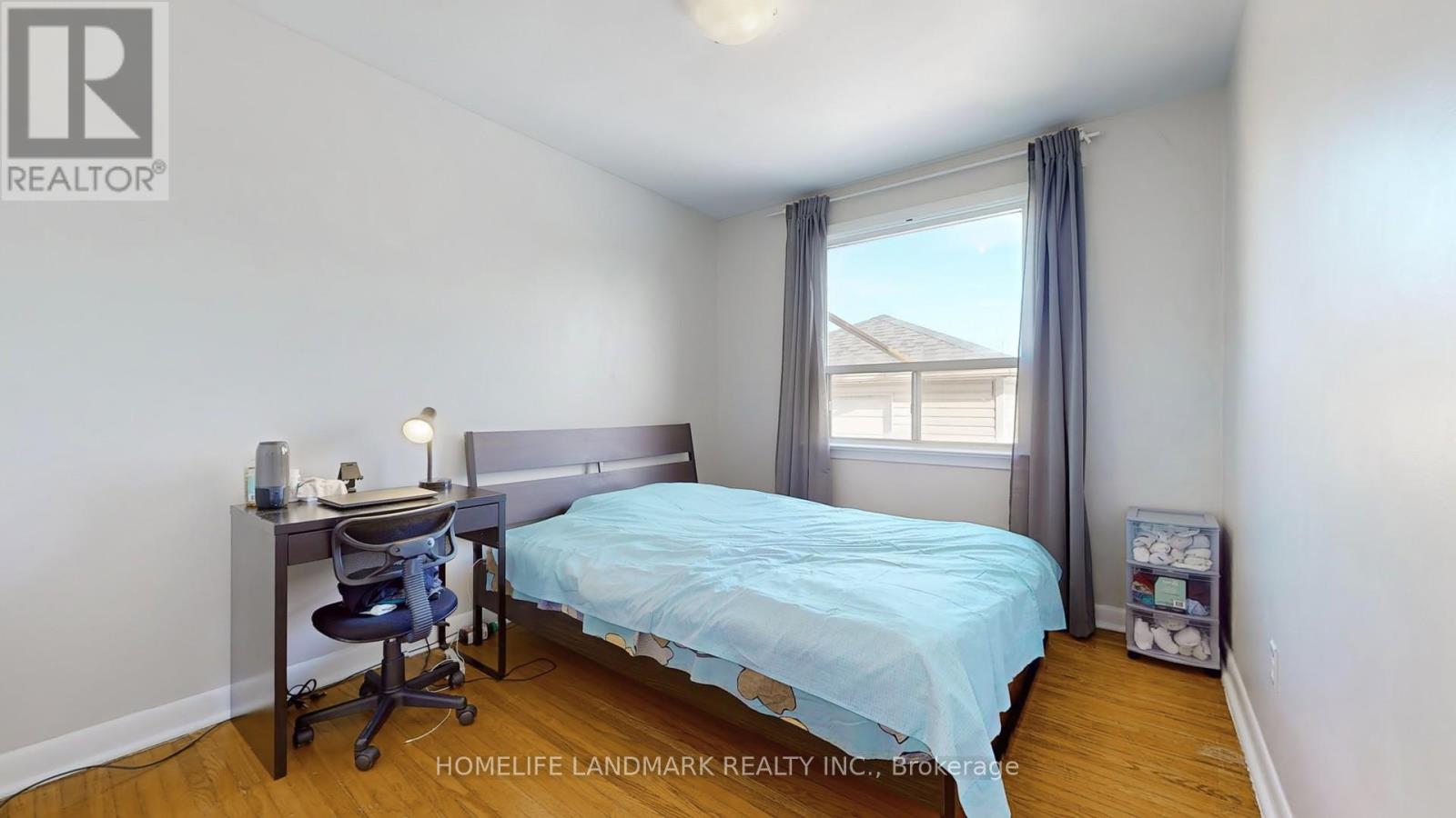 219 Southview Road, Oakville, Ontario  L6K 2P2 - Photo 6 - W12841000