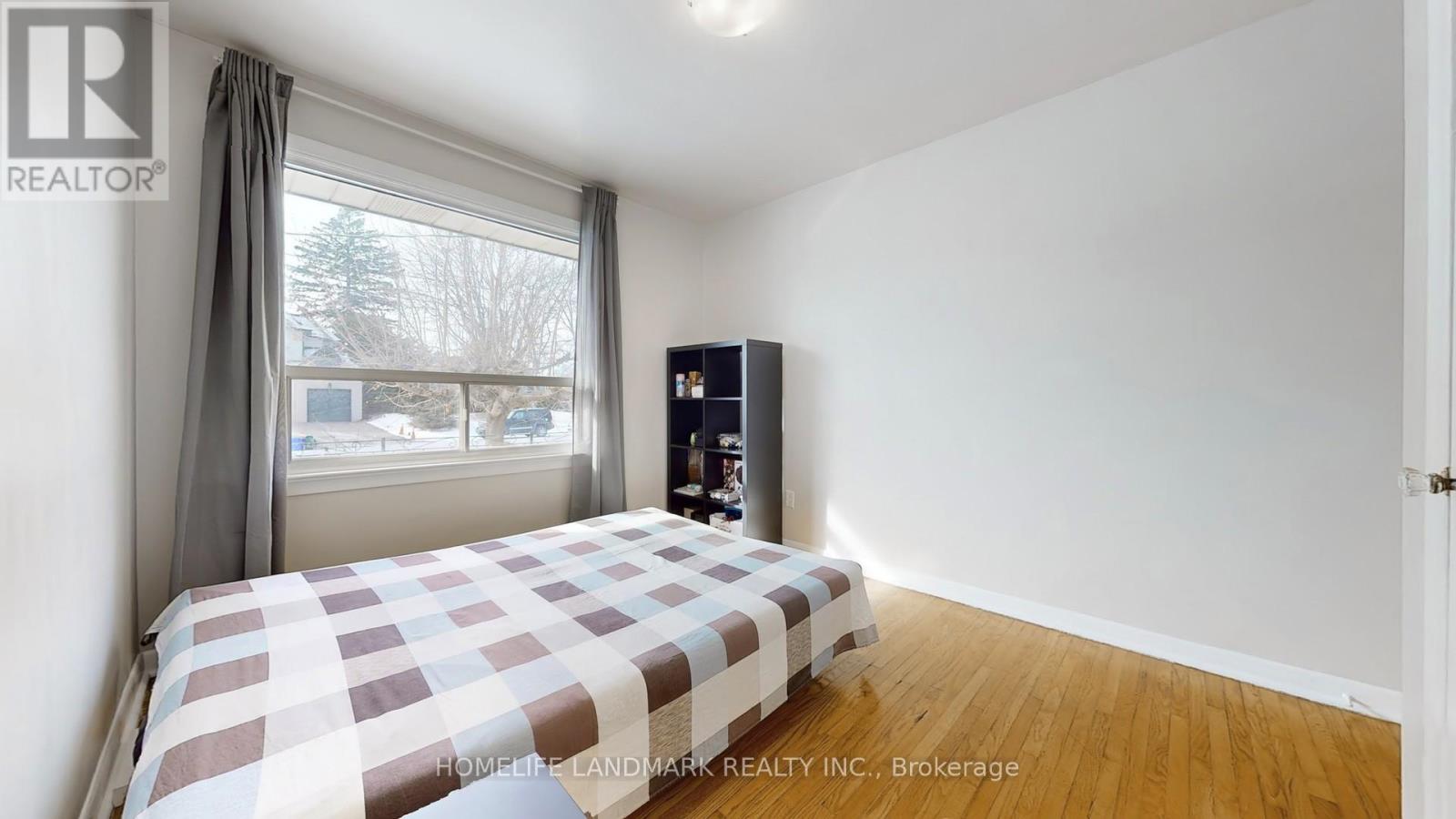 219 Southview Road, Oakville, Ontario  L6K 2P2 - Photo 8 - W12841000