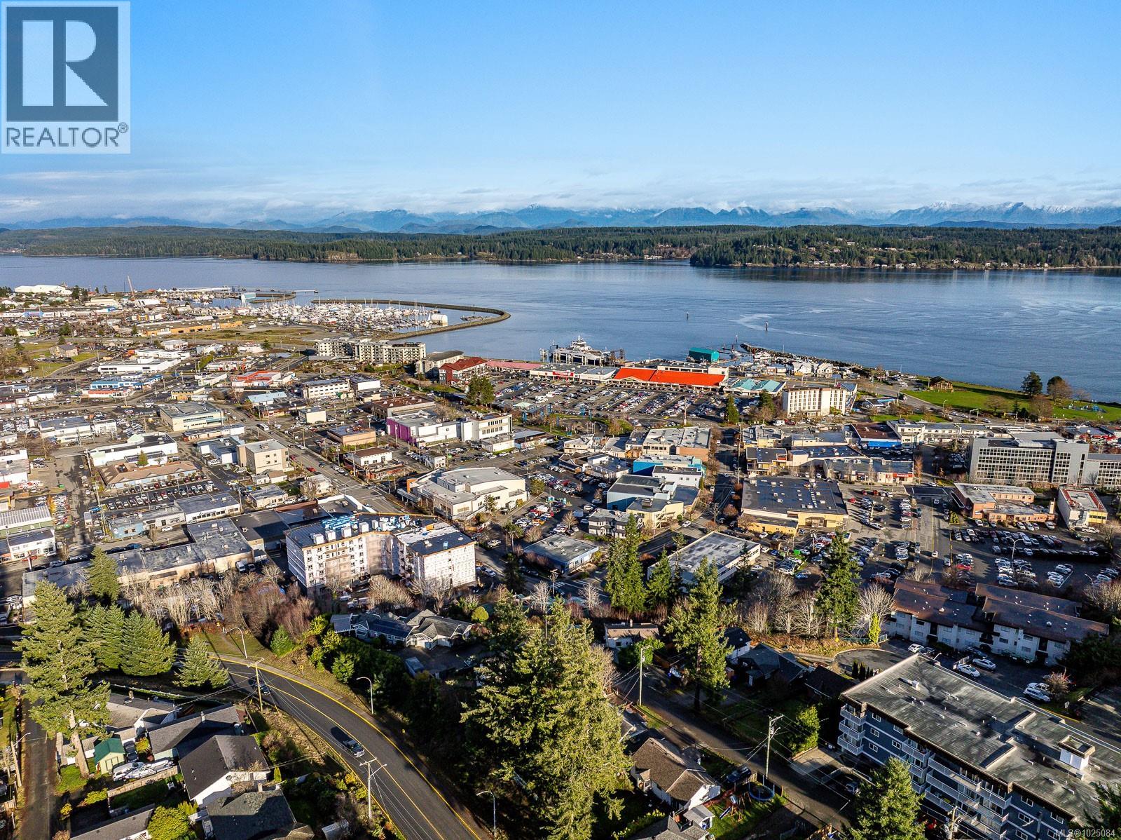 951 Dogwood St, Campbell River, British Columbia  V9W 2Z2 - Photo 76 - 1025084