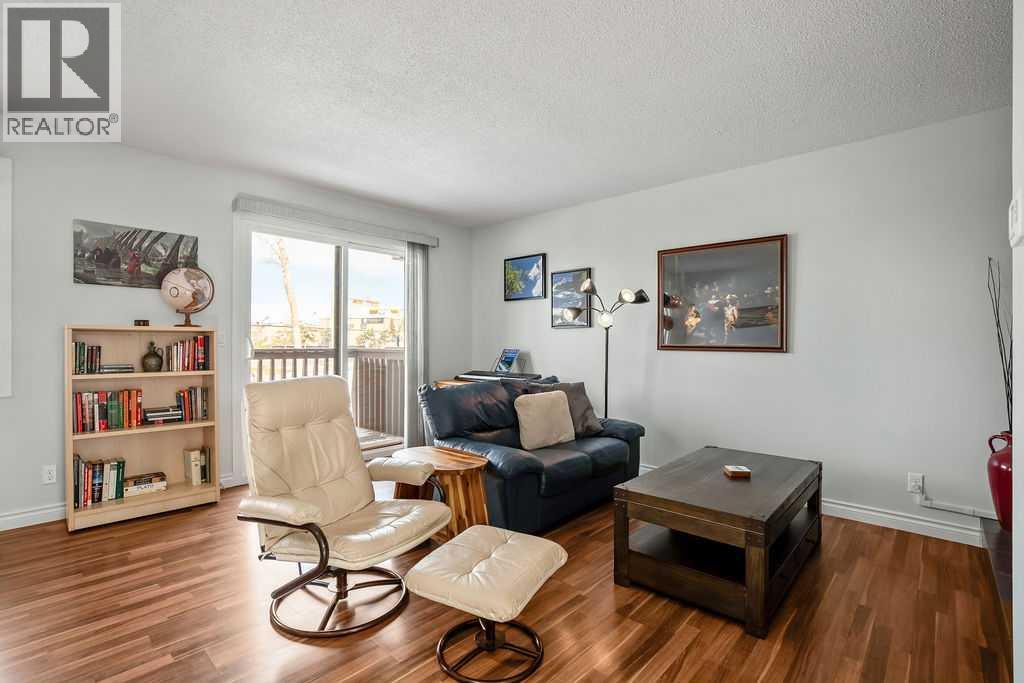 65 Storybook Gardens Nw, Calgary, Alberta  T3G 1Y7 - Photo 2 - A2289291