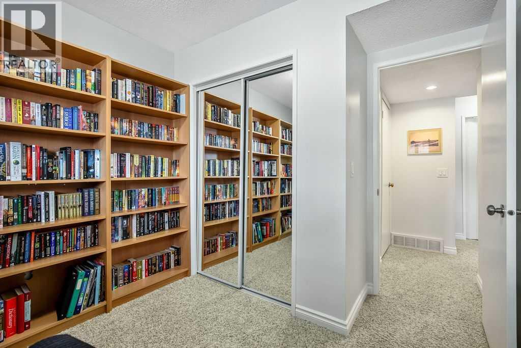 65 Storybook Gardens Nw, Calgary, Alberta  T3G 1Y7 - Photo 12 - A2289291