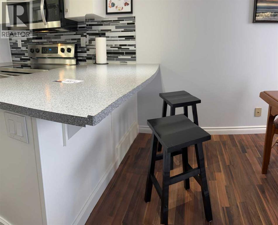 65 Storybook Gardens Nw, Calgary, Alberta  T3G 1Y7 - Photo 4 - A2289291