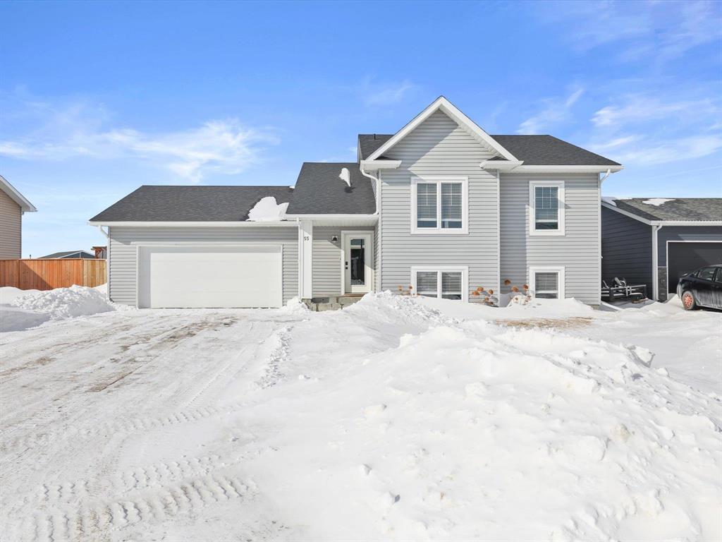 55 Crescentwood Drive, Steinbach, Manitoba  R5G 2P9 - Photo 0 - 202603709