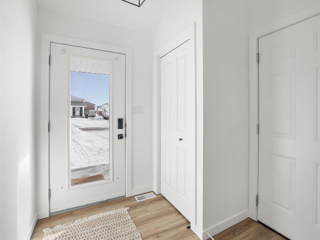 55 Crescentwood Drive, Steinbach, Manitoba  R5G 2P9 - Photo 2 - 202603709