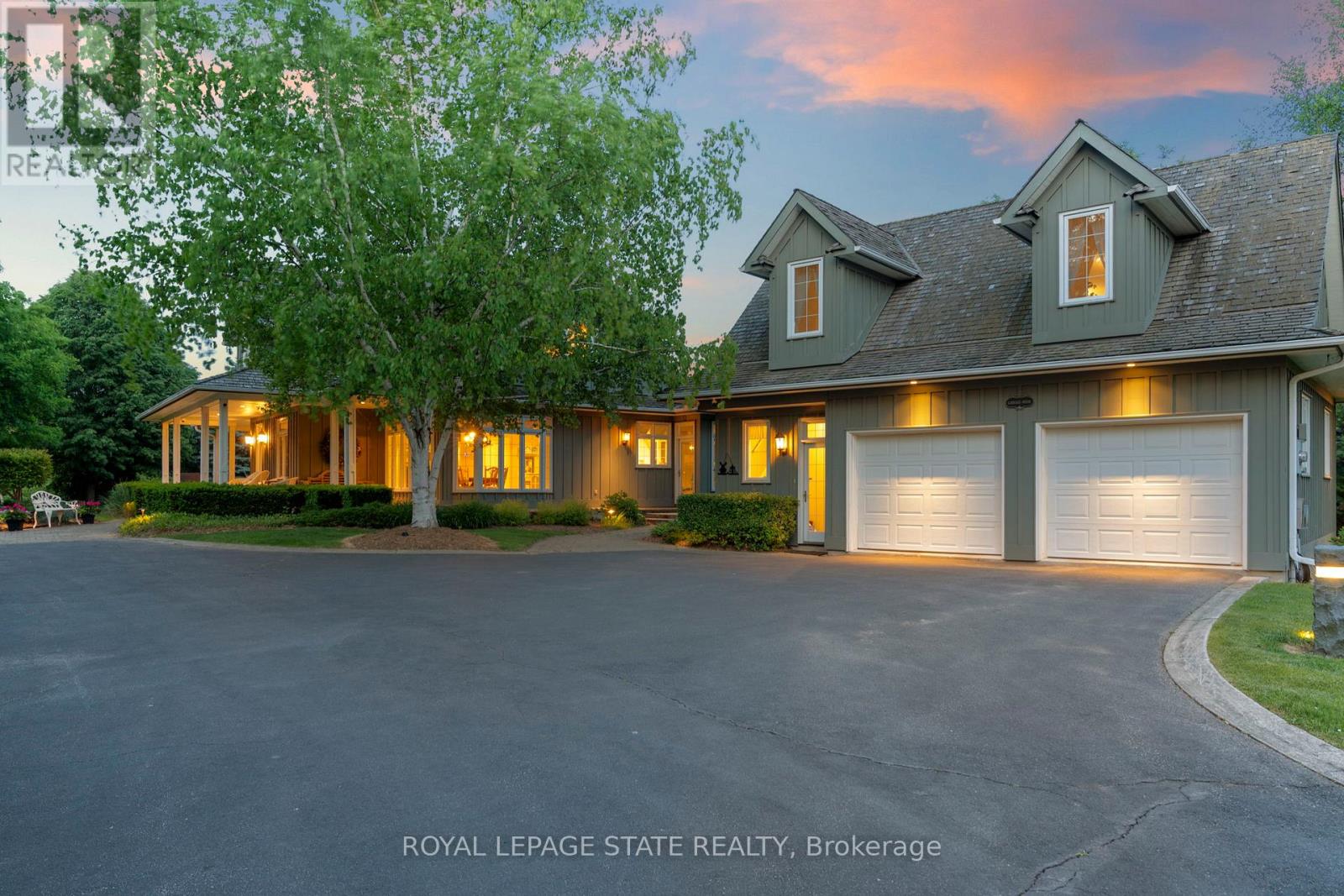 402 Progreston Road, Hamilton, Ontario  L0R 1H1 - Photo 1 - X12840868