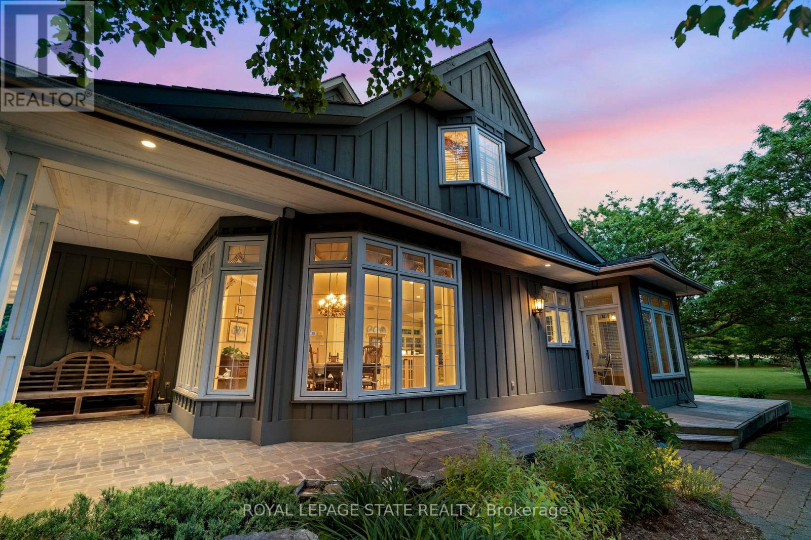 402 Progreston Road, Hamilton, Ontario  L0R 1H1 - Photo 4 - X12840868