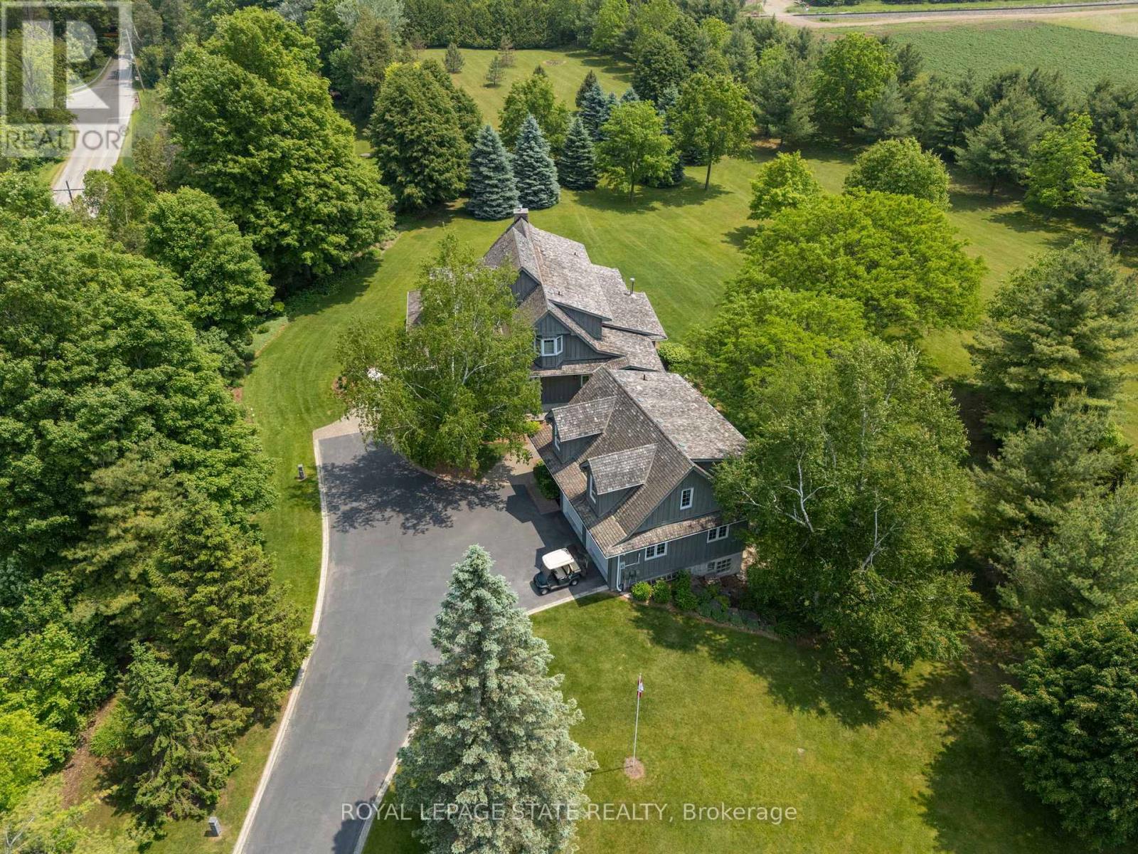 402 Progreston Road, Hamilton, Ontario  L0R 1H1 - Photo 45 - X12840868