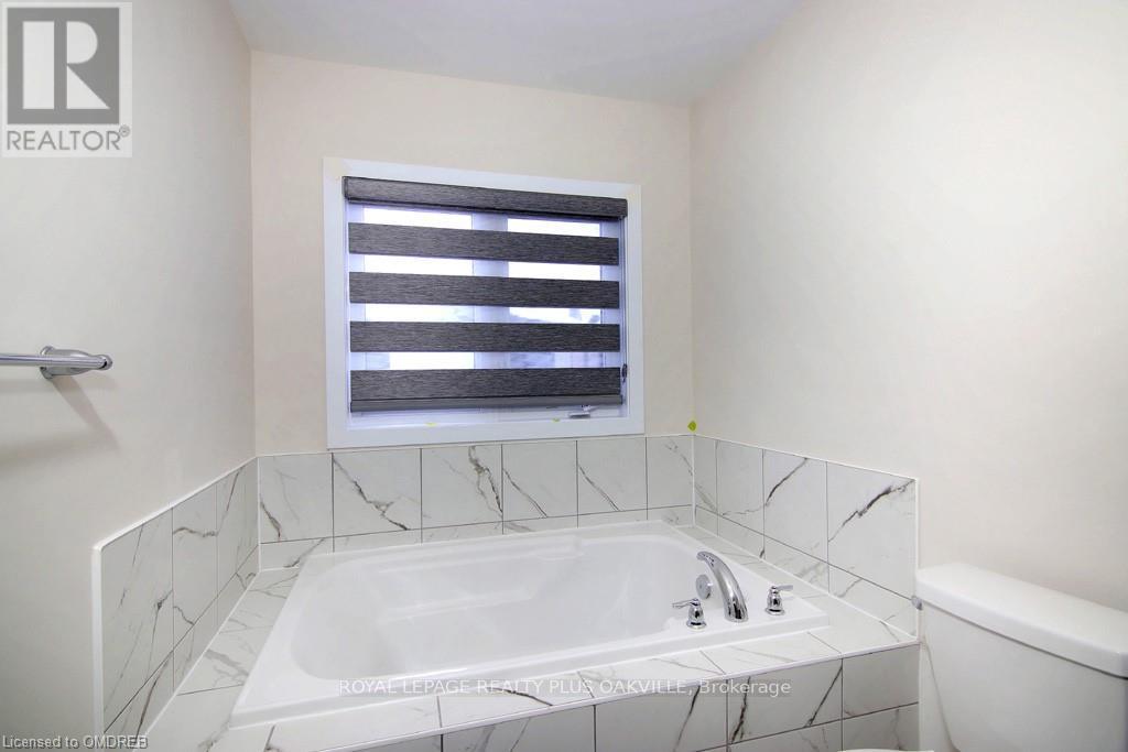 21 Keelson Street, Welland, Ontario  L3B 0M2 - Photo 11 - X12841008