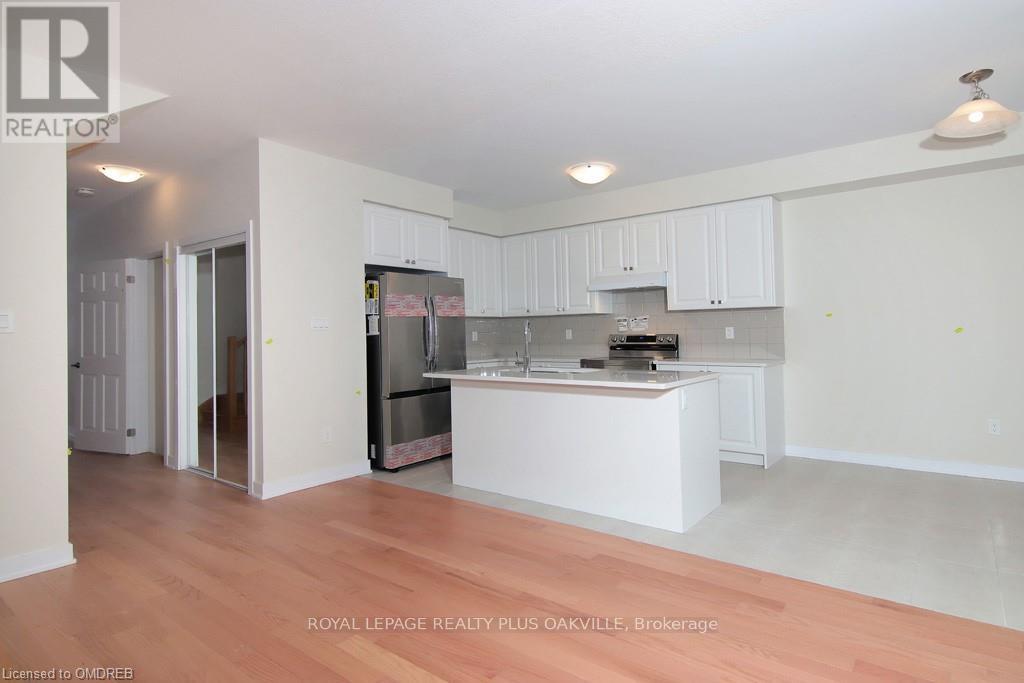 21 Keelson Street, Welland, Ontario  L3B 0M2 - Photo 4 - X12841008