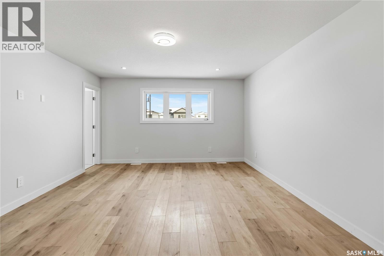 323 Taskamanwa Street, Saskatoon, Saskatchewan  S7V 0N3 - Photo 23 - SK029431