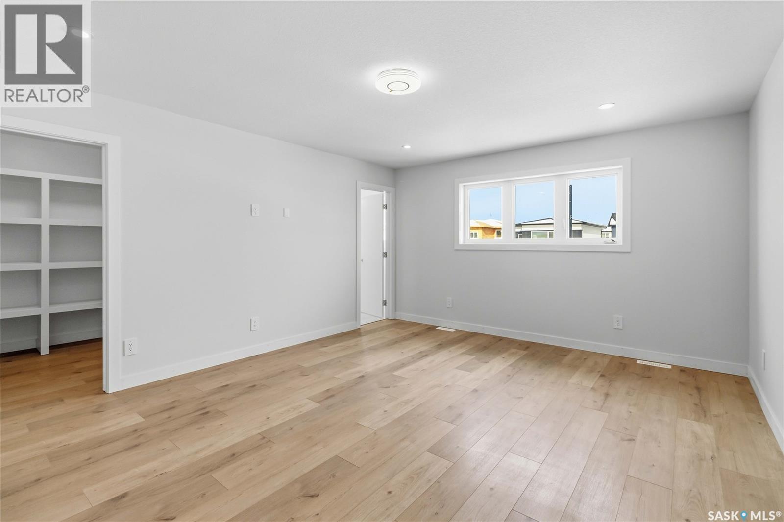 323 Taskamanwa Street, Saskatoon, Saskatchewan  S7V 0N3 - Photo 24 - SK029431