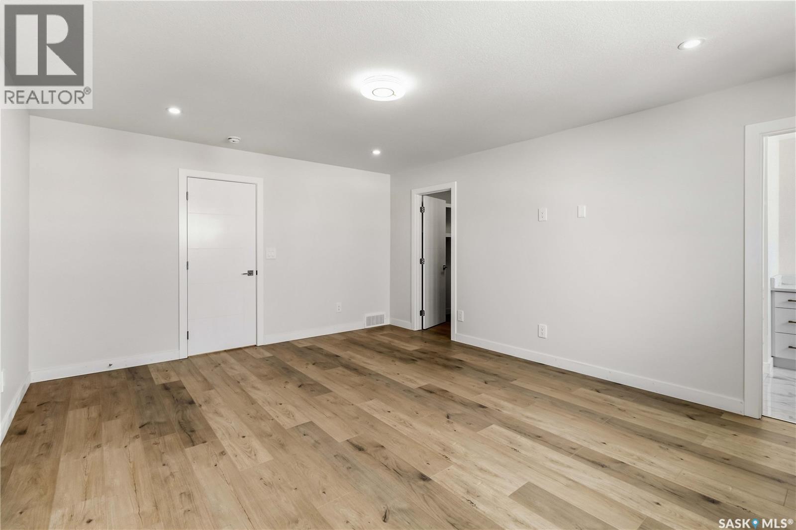 323 Taskamanwa Street, Saskatoon, Saskatchewan  S7V 0N3 - Photo 25 - SK029431