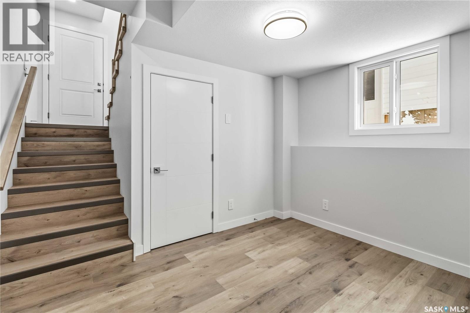 323 Taskamanwa Street, Saskatoon, Saskatchewan  S7V 0N3 - Photo 30 - SK029431