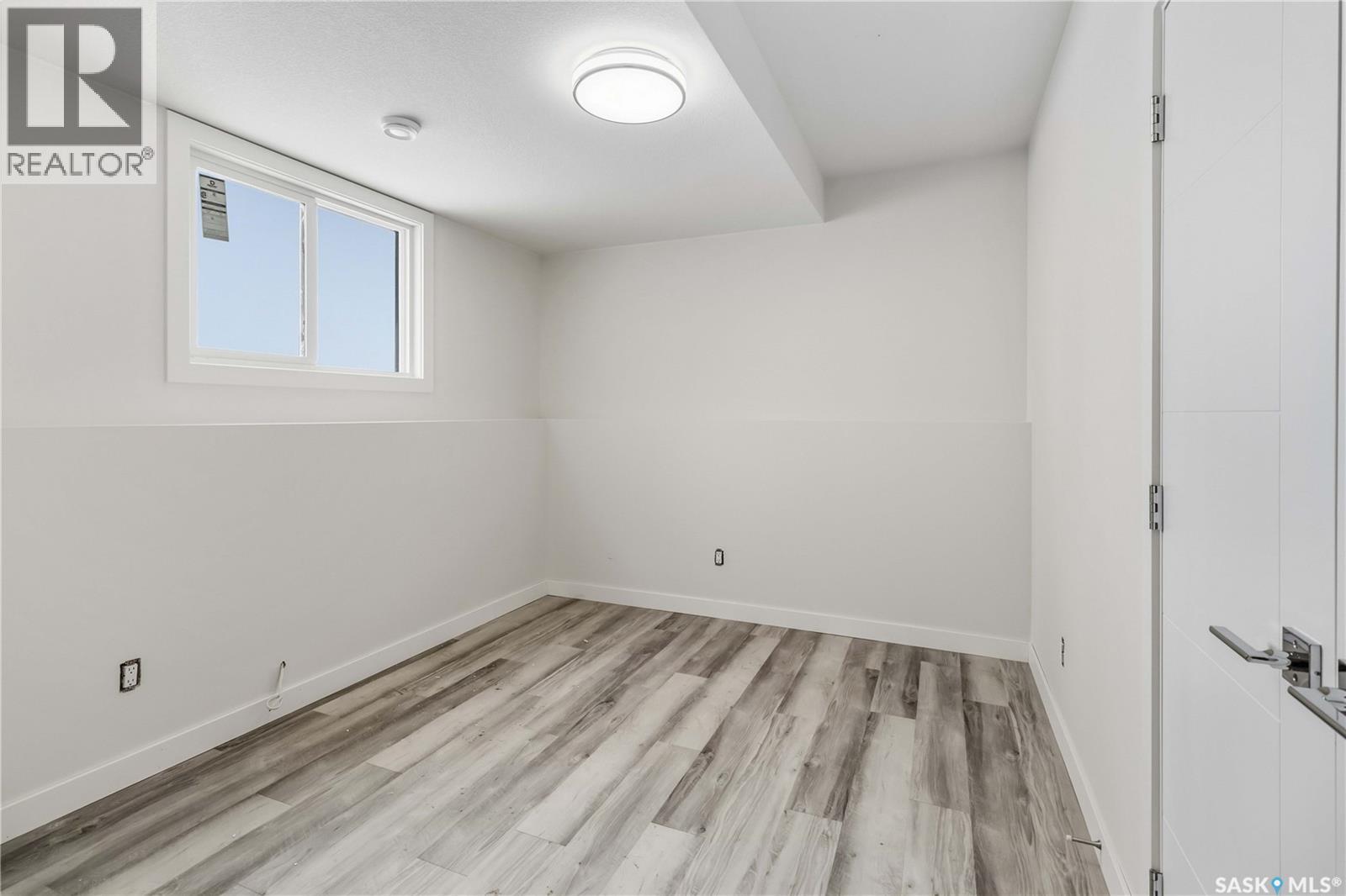 323 Taskamanwa Street, Saskatoon, Saskatchewan  S7V 0N3 - Photo 42 - SK029431