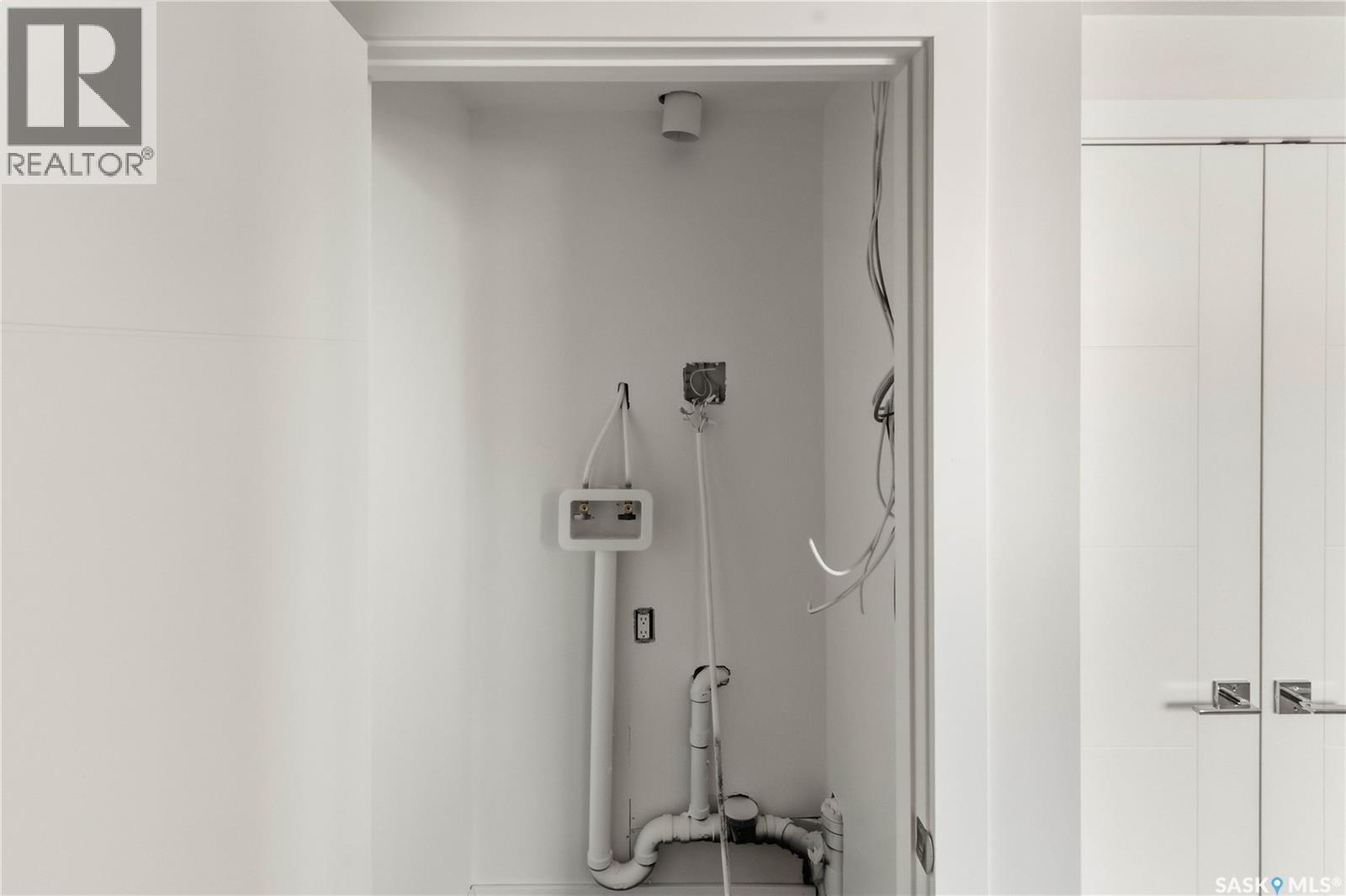 323 Taskamanwa Street, Saskatoon, Saskatchewan  S7V 0N3 - Photo 45 - SK029431