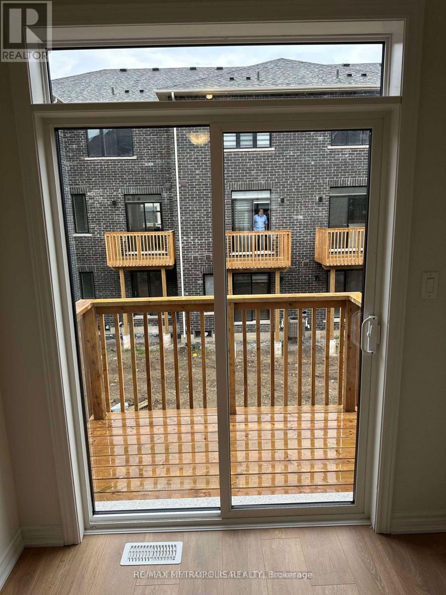 783 Kootenay Path, Oshawa, Ontario  L1H 0A7 - Photo 5 - E12839558