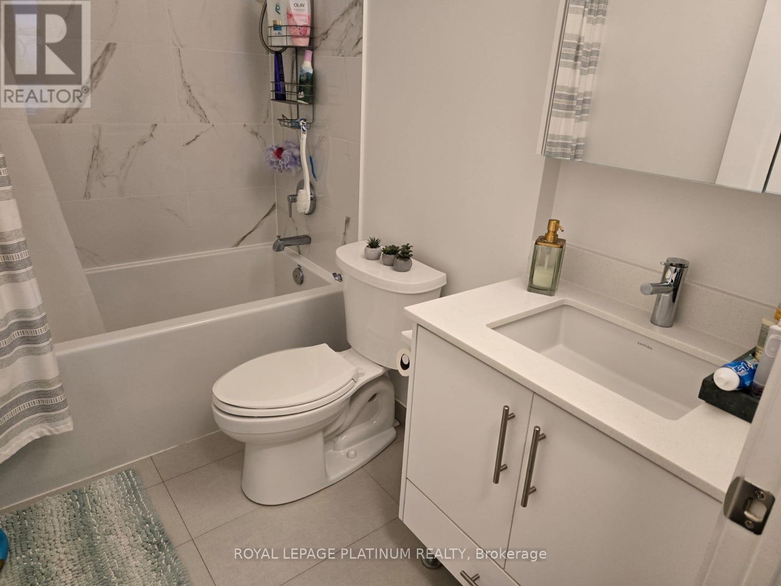 2804 - 105 Oneida Crescent, Richmond Hill, Ontario  L4B 0H6 - Photo 4 - N12827072