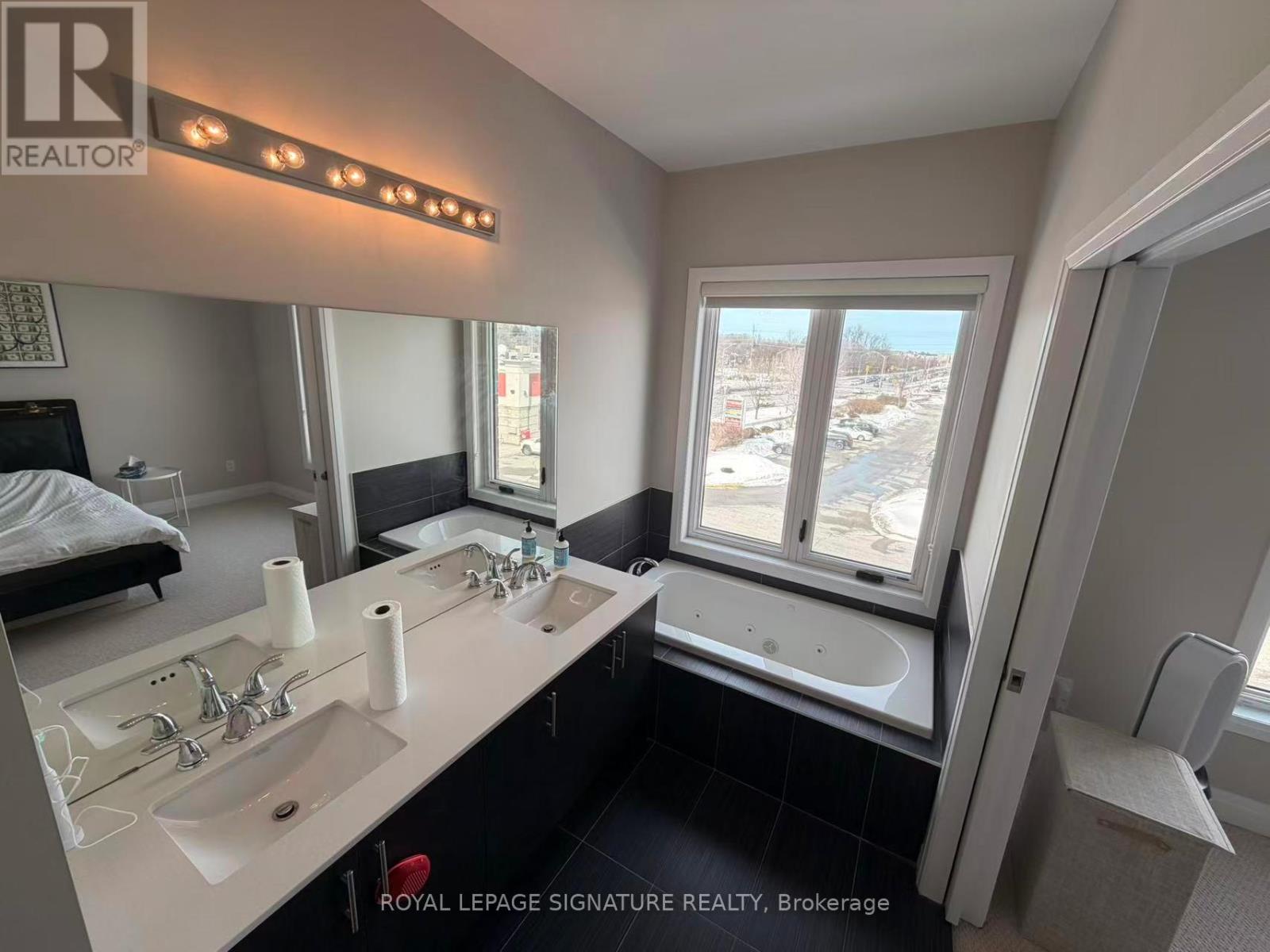 38 Mcgurran Lane, Richmond Hill, Ontario  L4B 0G8 - Photo 14 - N12838868